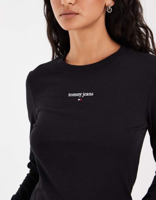 Tommy Jeans classic logo slim fit long sleeve T-shirt in black, 2 of 4