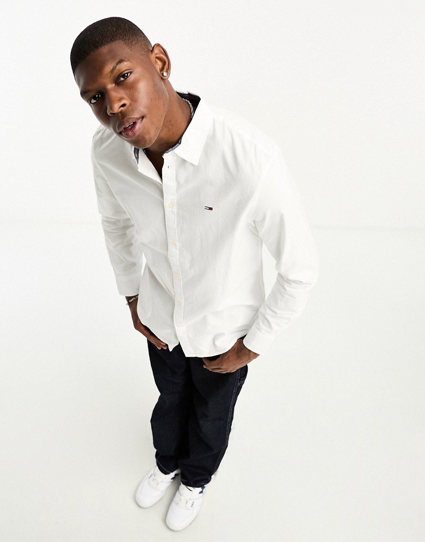 Tommy Jeans classic oxford shirt in white