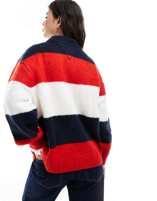 Tommy Jeans center flag sweater in pink