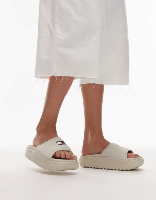 Tommy Jeans comfy pool slides in off white, 3 of 4