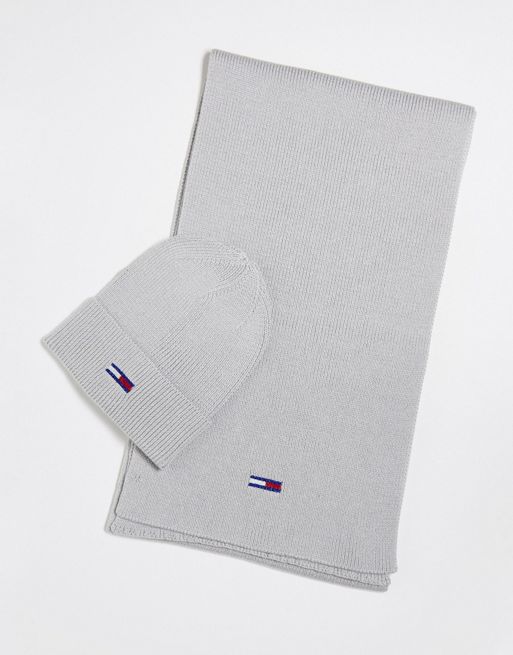 Tommy Jeans - Coordinato grigio con cappellino e sciarpa con logo