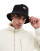 Thumbnail 1 van 4