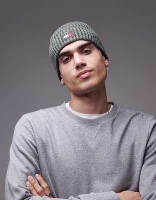 Tommy Jeans Tommy Jeans core beanie in grey-Green