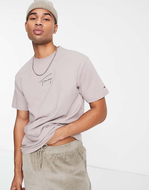 gyldige Arving spejl Tommy Jeans cotton signature central logo classic fit t-shirt in stone |  ASOS