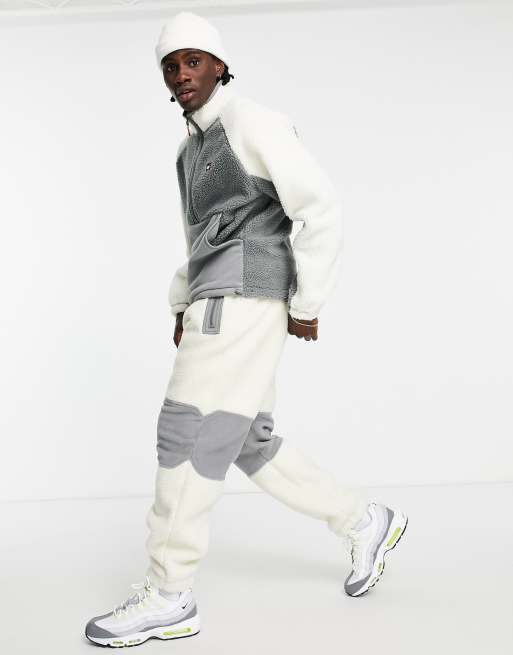 Tommy Jeans Cozy capsule sherpa x polar trackies in cream