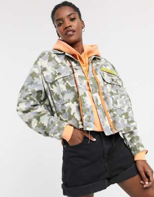 tommy jeans cropped trucker jacket