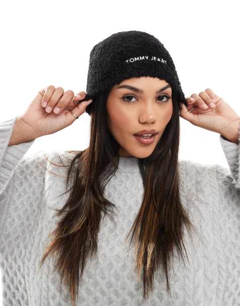 Tommy Jeans – Czarna czapka beanie z kożuszka - view 1