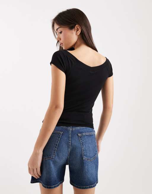 Tommy Jeans – Czarny prążkowany top z odsłoniętymi ramionami, 2 z 4