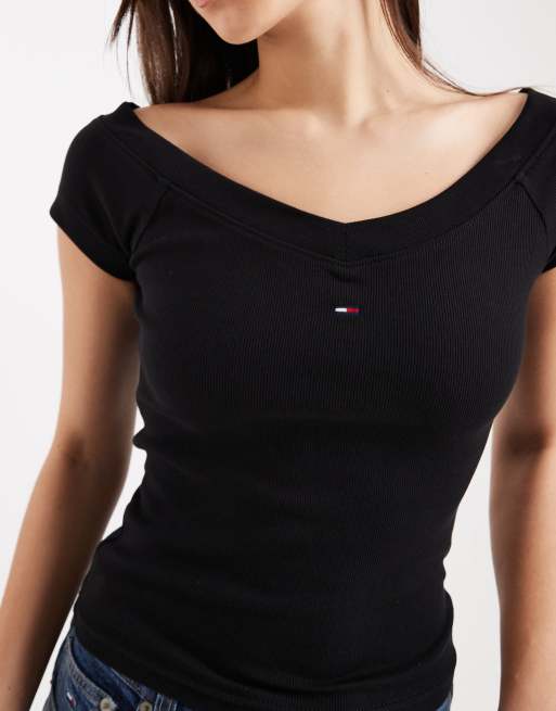 Tommy Jeans – Czarny prążkowany top z odsłoniętymi ramionami, 3 z 4