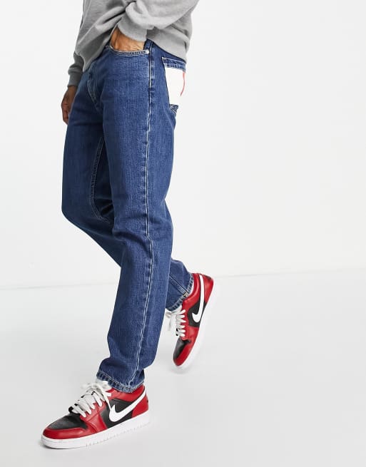 Tommy jeans tapered fit sale