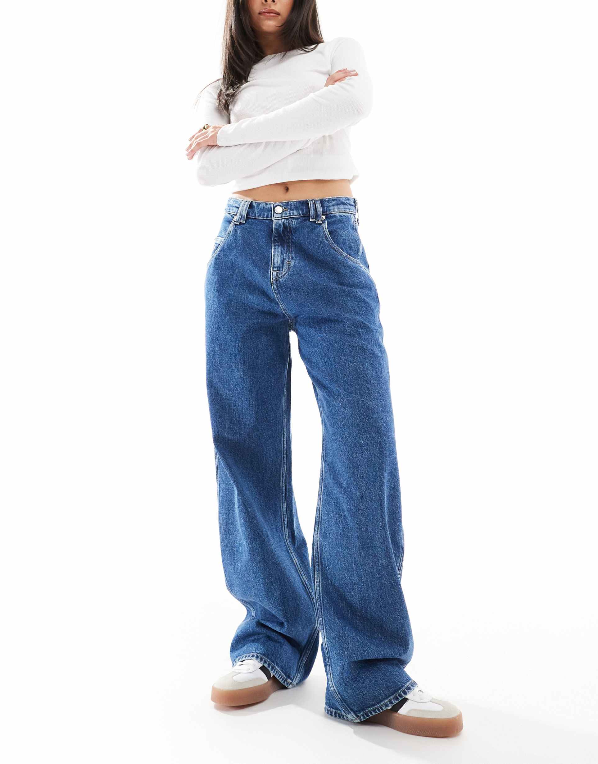 tommy jeans daisy low baggy jeans in mid wash