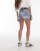 Thumbnail 1 van 5