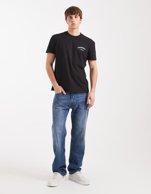 Tommy Jeans dollar stack logo t-shirt in black, 2 of 5
