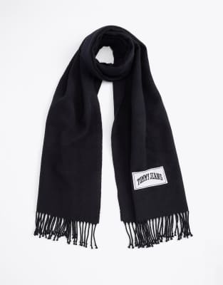 Tommy Jeans - Écharpe à franges avec logo universitaire - Noir