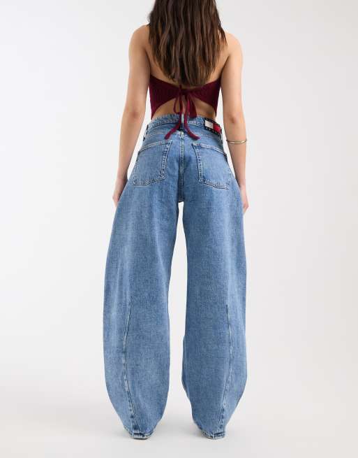 Tommy Jeans – Ella – Barrel-Jeans in verwaschenem Mittelblau mit mittelhohem Bund, 2 von 5