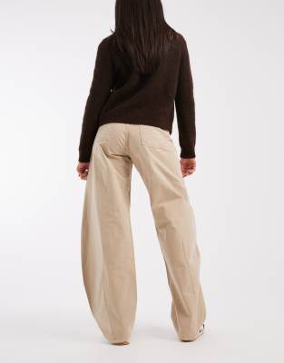 Tommy Jeans Ella Mid Rise Barrel Leg Jeans In Neutral