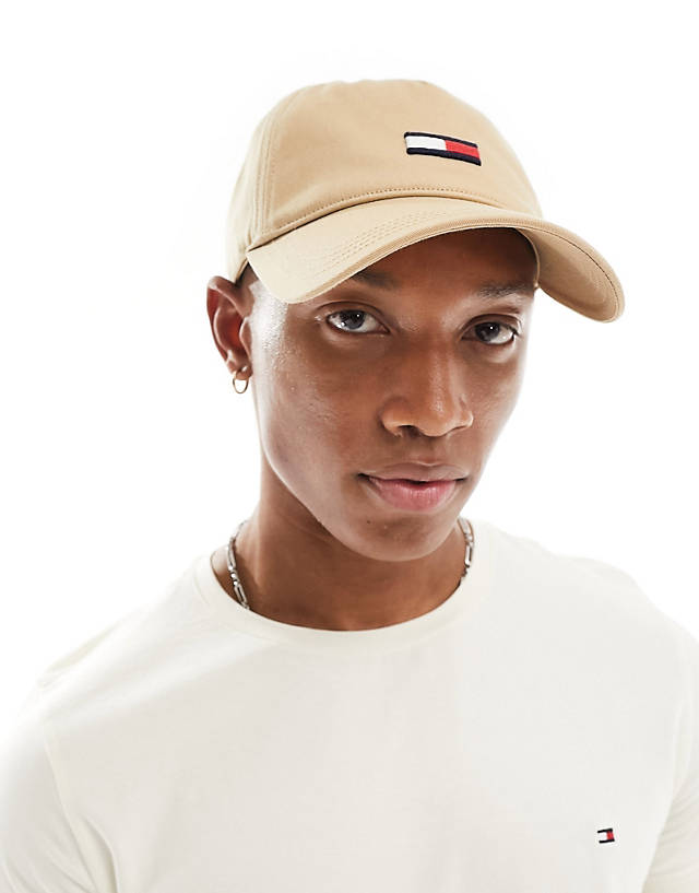 Tommy Jeans - elongated flag cap in sand