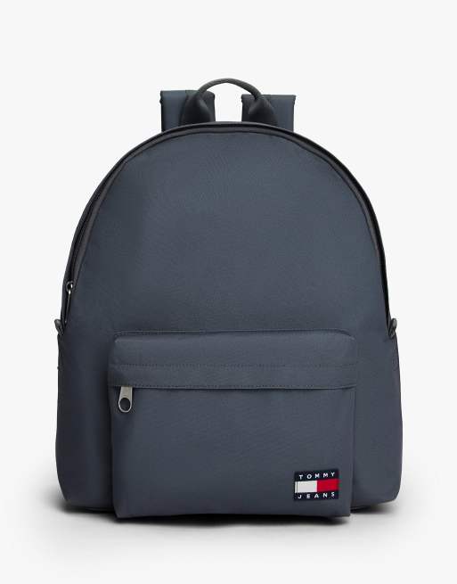 Tommy Jeans – Essential – Abgerundeter Rucksack in Dunkelgrau mit Logo