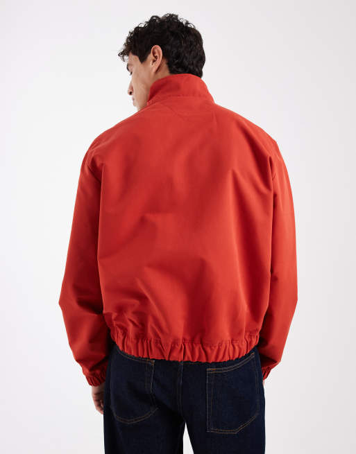Tommy Jeans – Essential – Czerwona kurtka z logo na piersi, 3 z 5