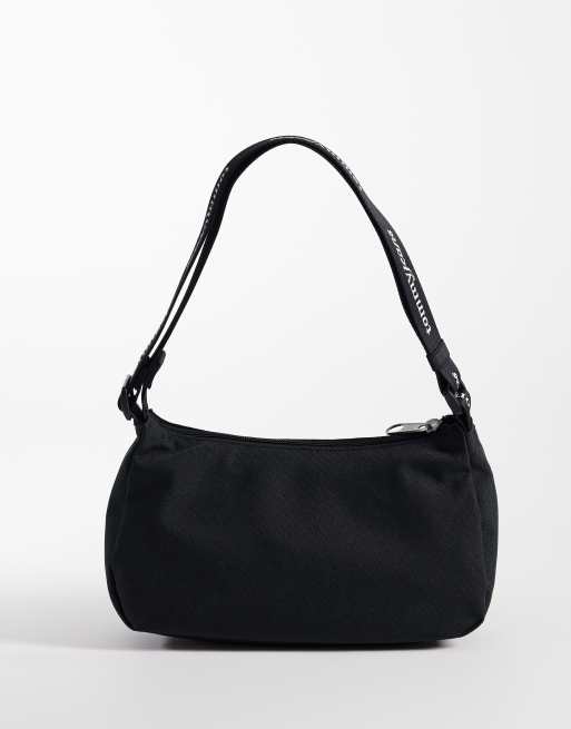 Tommy Jeans Essential daily shoulder bag in black, 3 of 4