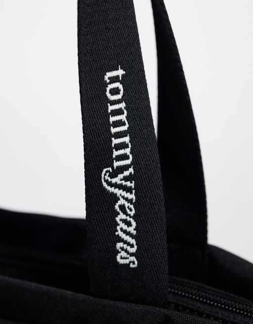 Tommy Jeans essential daily tote bag in black, 4 of 4