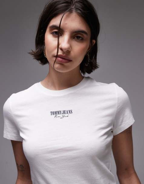 Tommy Jeans – Essential – Dopasowany T-shirt w kolorze złamanej bieli z logo - view 1