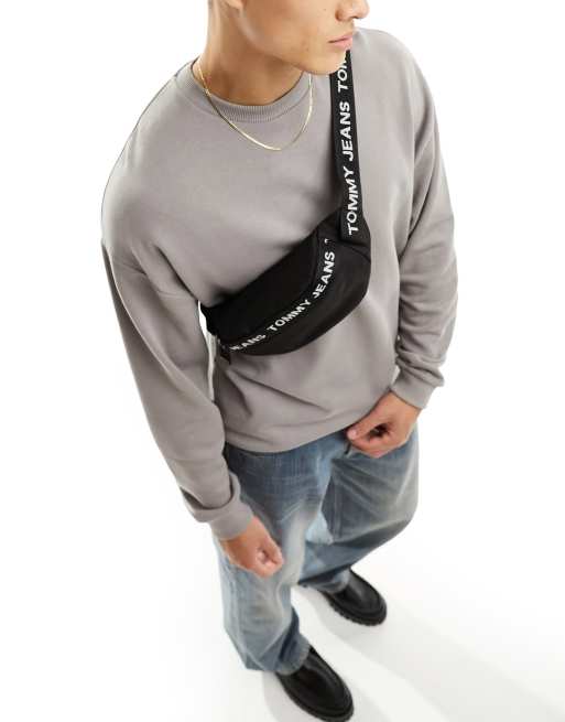 Tommy Jeans essential fanny pack in black