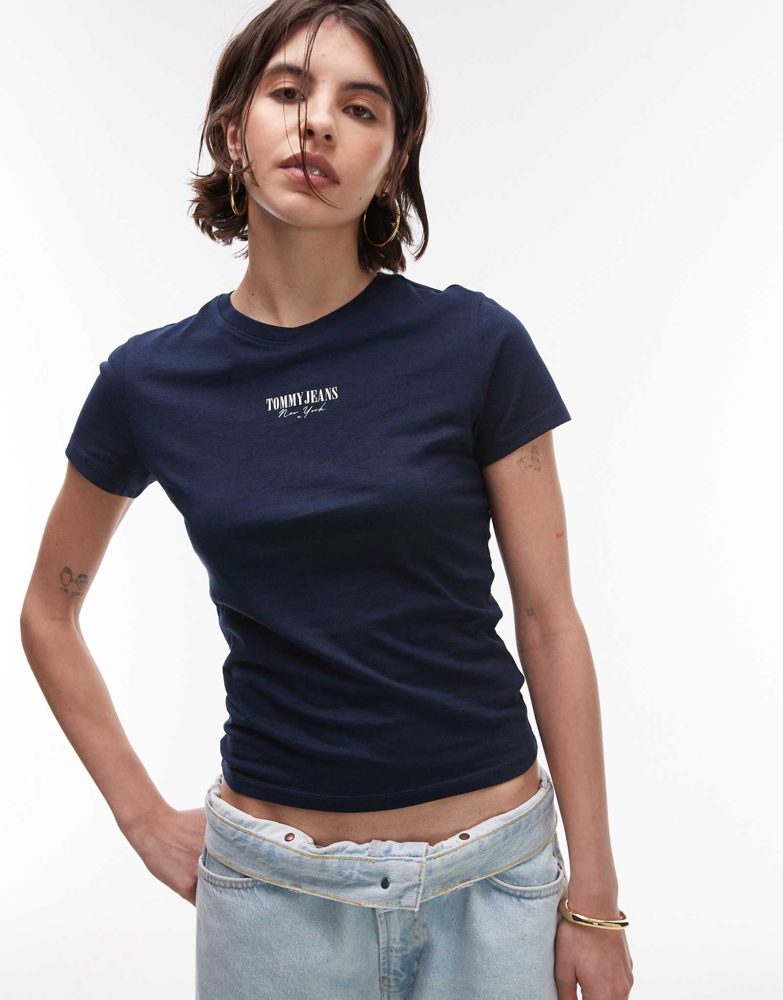 Тонкая футболка с логотипом Tommy Jeans essential черного цвета