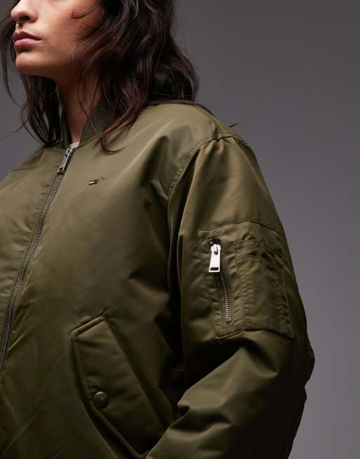 Tommy Jeans – Essential – Olivgrön bomberjacka, 4 av 4
