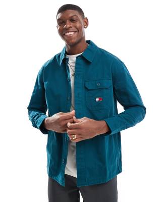 Tommy Jeans essential overshirt in dark green φωτογραφία