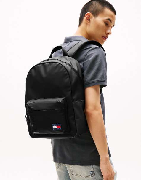 Tommy Jeans – Essential – Rucksack in Schwarz mit gewölbtem Logo - view 1