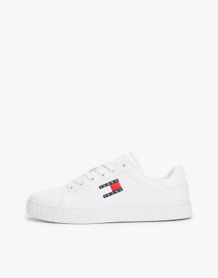 Tommy Jeans - Essential - Sneaker in Weiß mit flacher Plateausohle