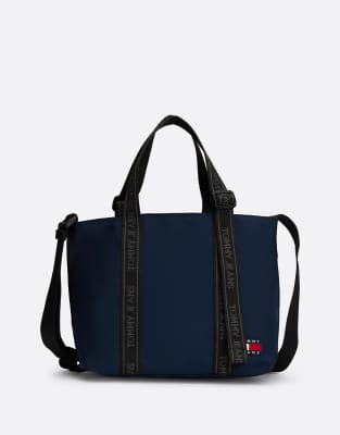 Tommy Jeans - Essential - Tragetasche in Dunkelblau mit sich wiederholendem Logo