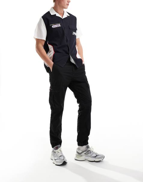 Tommy Jeans Ethan cargo pants in black - view 1