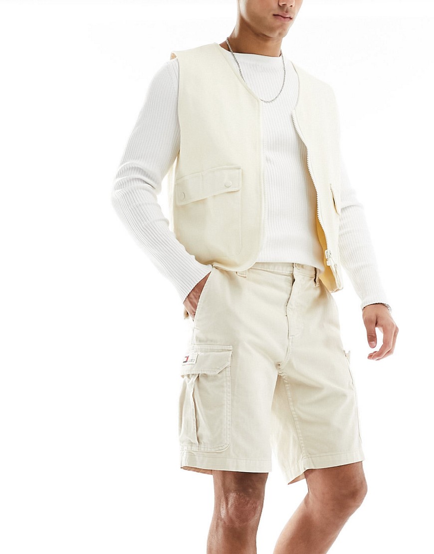 Tommy Jeans Ethan Cargo Shorts In Off White-neutral