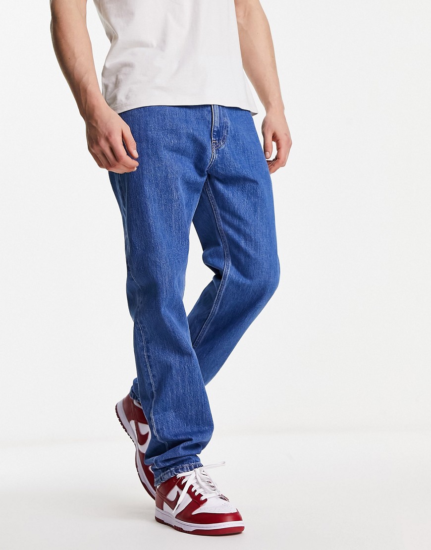 Tommy Jeans ethan relaxed straight leg jeans in mid wash-Blue
