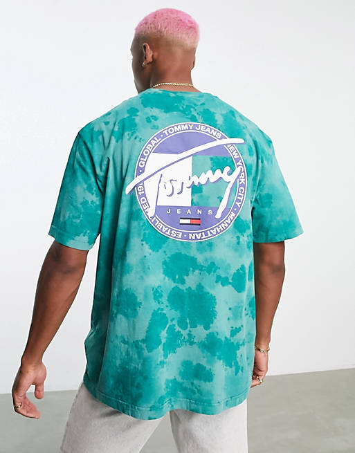 undefined | Tommy Jeans exclusive collegiate capsule organic cotton oversized t-shirt in green tie dye with logo