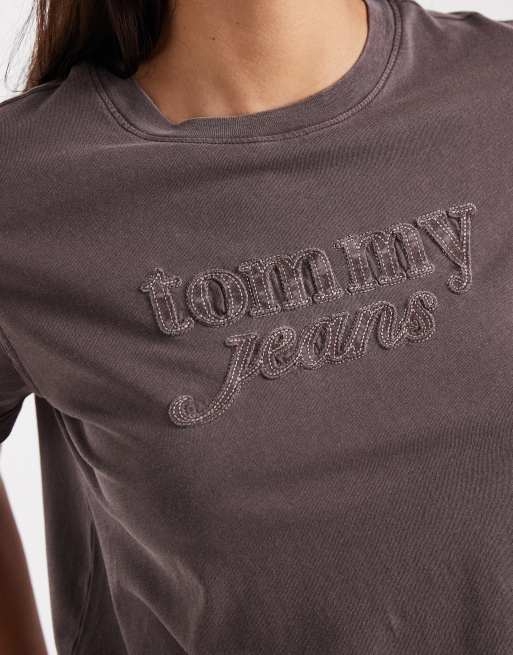 Tommy Jeans faded logo T-shirt in washed brown, 4 of 4
