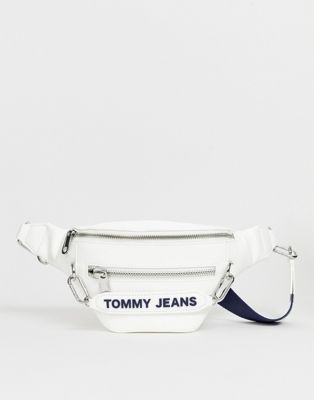 tommy jeans logo fanny pack