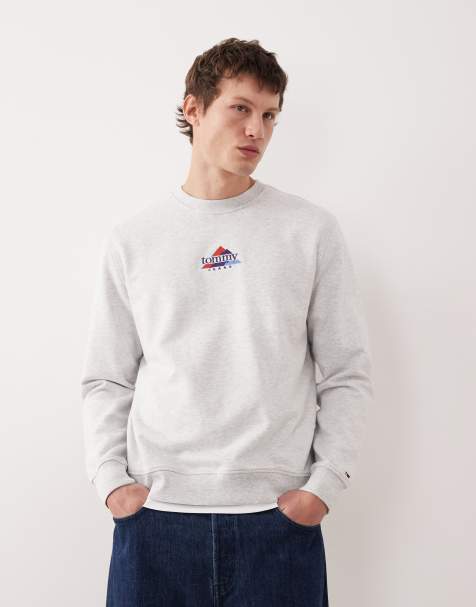 Tommy Jeans - Felpa grigia con grafica del logo outdoor al centro - view 1