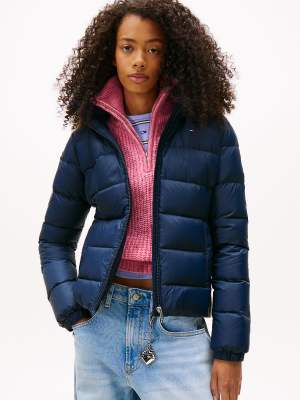 Tommy Jeans - Figurbetonte Jacke in Blau mit Kunstpelz-Kapuze und Daunenfüllung