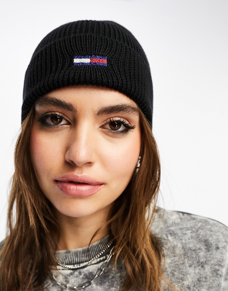 Tommy Jeans Flag-embroidered Ribbed-knit Beanie In Black
