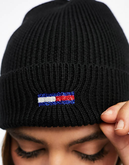 Tommy Jeans flag logo beanie hat in black | ASOS