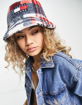 Tommy Jeans flag logo bucket hat in check print