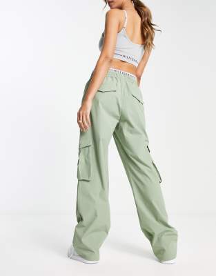 tommy jeans cuffed cargo pants