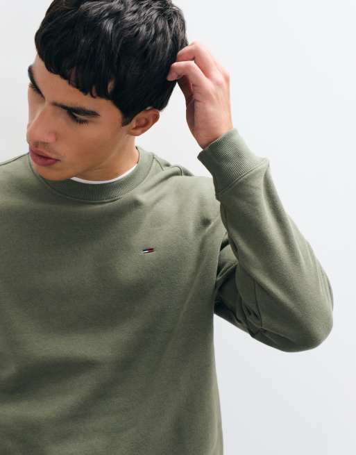 Tommy Jeans flag logo crewneck sweatshirt in khaki, 5 of 5
