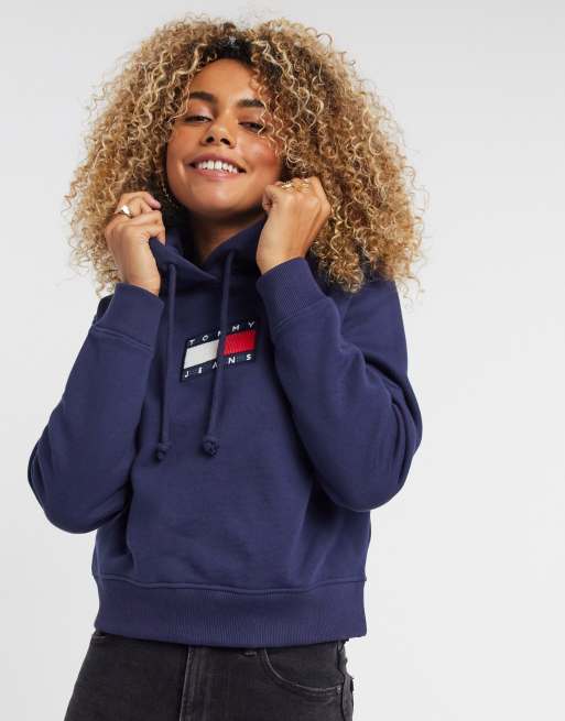 Tommy jeans flag logo on sale hoodie