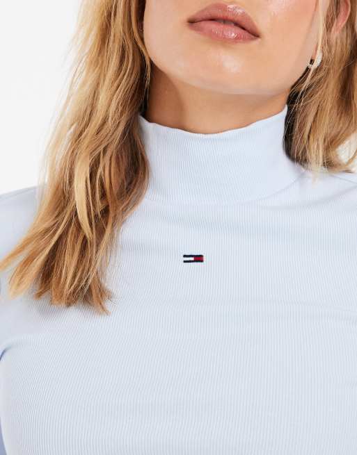 Tommy Jeans flag logo mock neck long sleeve t-shirt in light blue, 4 of 4
