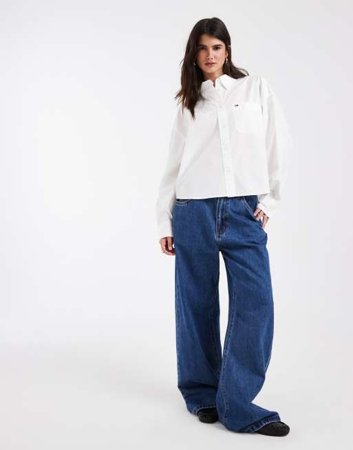 Tommy Jeans flag logo oversized cropped shirt in white, 3 of 4
