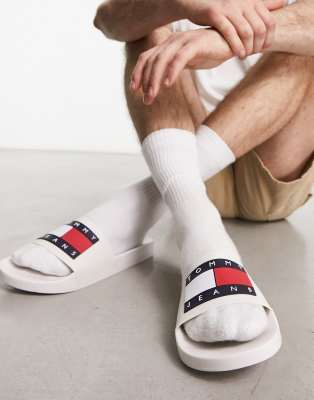 Tommy Jeans flag logo pool sliders in white-Pink